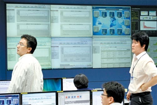 N. Korea hit by large-scale cyber attack,repercussions in cyberspace