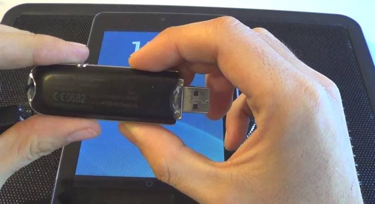 Lack of auth in 3G/4G USB modems exposes control panels to hackers