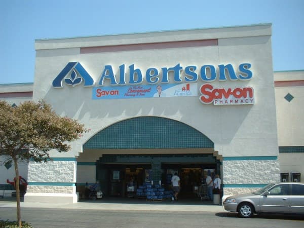 Grocery giants ALBERTSONS and SUPERVALU confirmed data breach