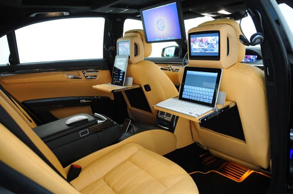 Hackers take over remotely a Fiat Chrysler connected car