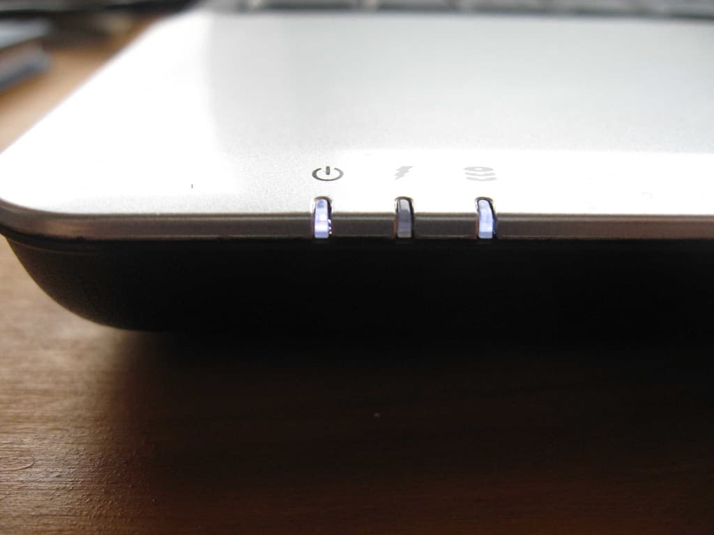 Researchers exfiltrate data by blinking the LEDs on the hard drives