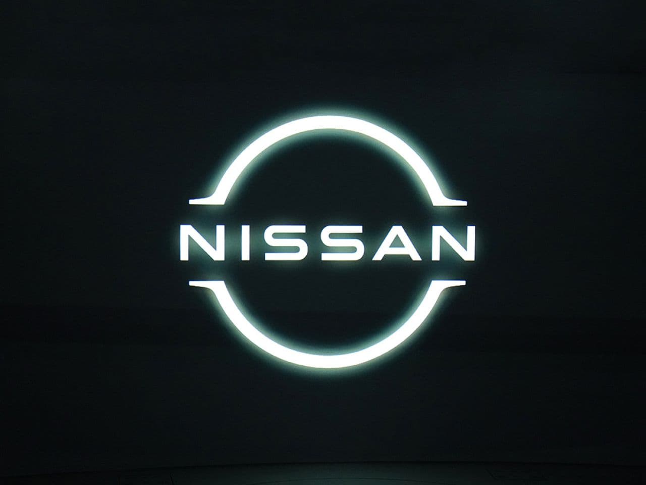 Nissan Oceania