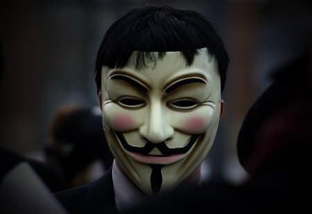 Mud against Anonymous using Zeus malware