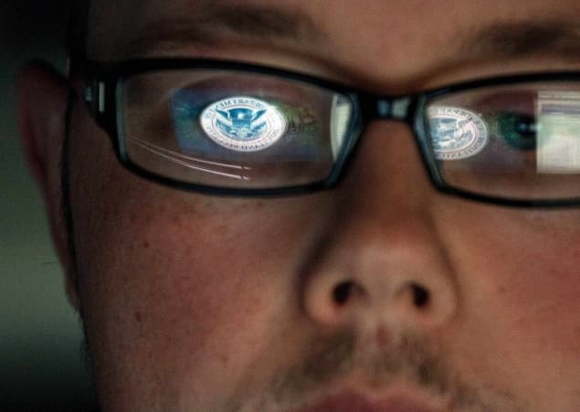The offensive approach to cybersecurity, motivations and risks
