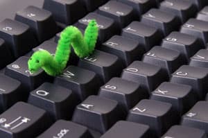 Reflected File Download attack to spread 0-Day Worm Over Any Social Networks