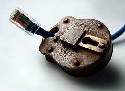 How to improve Internet security after the disclosure of the Diffie-Hellman flaw