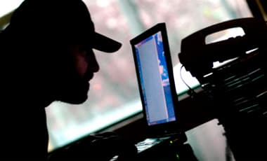 Australian 19 year-old who hacked Microsoft and US Army is fugitive