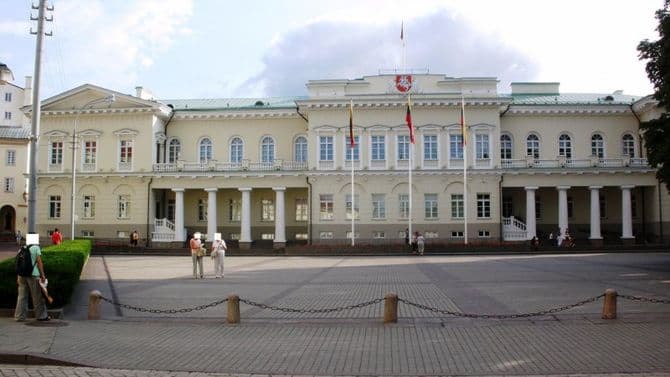 Lithuania Russia APT hackers