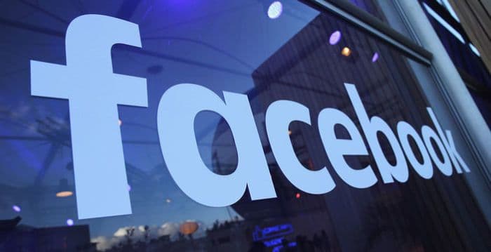 Facebook wants access to your camera roll for AI photo edits