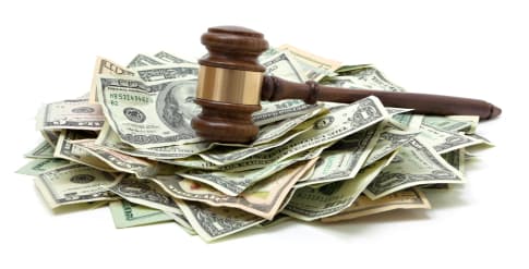 Apple and Samsung fined millions for “planned obsolescence” of old smartphones
