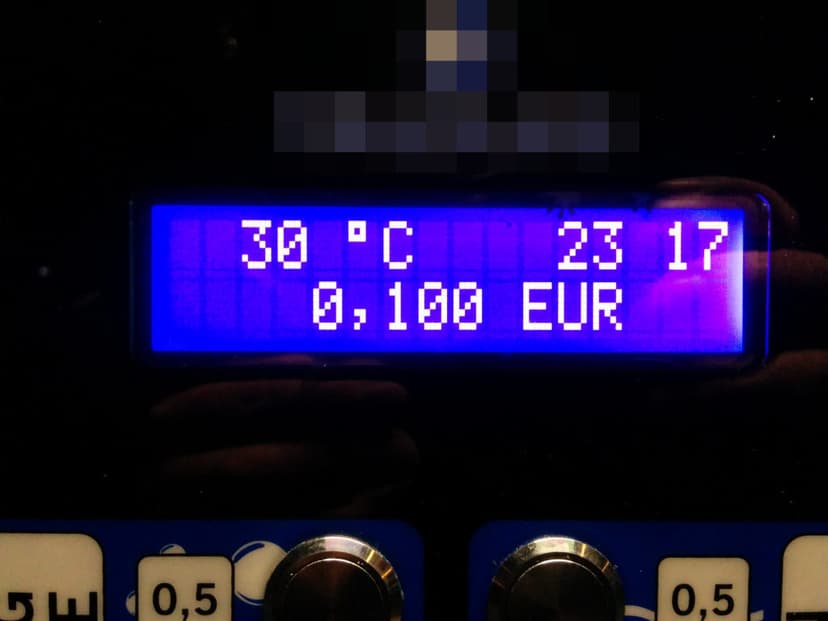 Approaching the Reverse Engineering of a RFID/NFC Vending Machine
