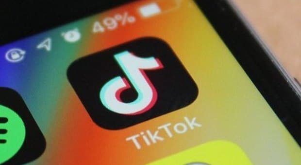 Taiwan flags security risks in popular Chinese apps after official probe